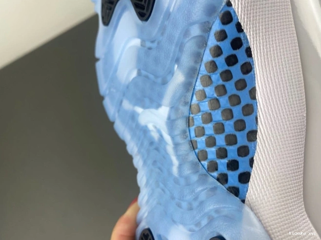 Jordan Blue CT8012-104 11 Air legend 0802